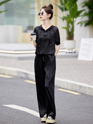 国风休闲运动套装女夏季2025新款时尚洋气提花盘扣成套搭配两件套