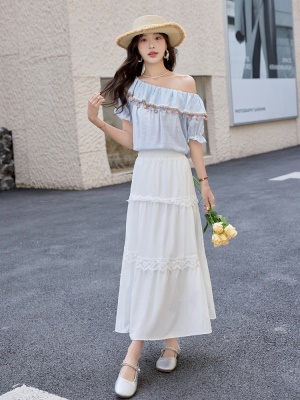 高级感露肩套装女2025夏季新款巨好看时尚减龄高腰半身长裙两件套