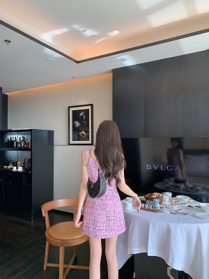 ByYou 秋季新款玫紫色呢子编织吊带连衣裙女气质收腰显瘦短裙子