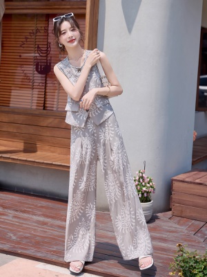 蕾丝拼接亚麻无袖套装女2025夏季新款时尚高端小香风腰果花两件套