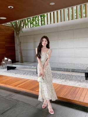 ByYou 夏季新款杏色小飞袖方领雪纺碎花连衣裙长款显瘦包臀鱼尾裙