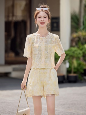 超火贵气感短裤套装女2025夏装新款气质绣花名媛小香巨好看两件套