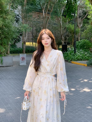 ByYou 夏季新款黄色露腰刺绣雪纺碎花连衣裙长款灯笼袖仙女a字裙