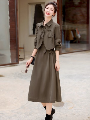 新中式小香风套装女春秋2023新款时尚端庄大气回门订婚礼裙两件套