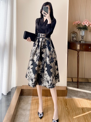 小香风高端黑色连衣裙春季女装气质显瘦高级感赫本风年会晚礼服女