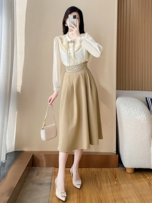 新中式国风套装裙2025早春新款女干练衬衫时尚职业半身裙子两件套