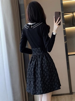 黑色长袖连衣裙女秋季2025新款气质高端修身显瘦赫本小黑裙小个子