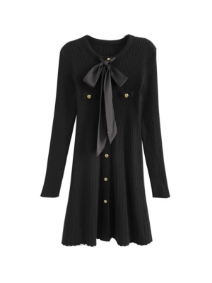 小香风针织毛衣连衣裙修身法式赫本风小黑裙小个子配大衣打底内搭