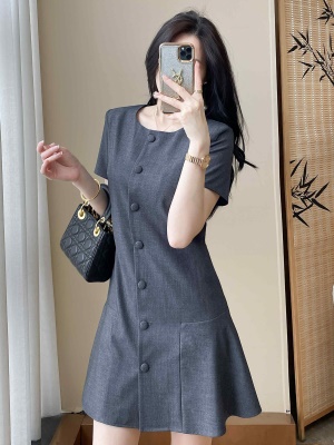 小香风灰色西装连衣裙女夏季2025新款高级感气质显瘦通勤职业裙子