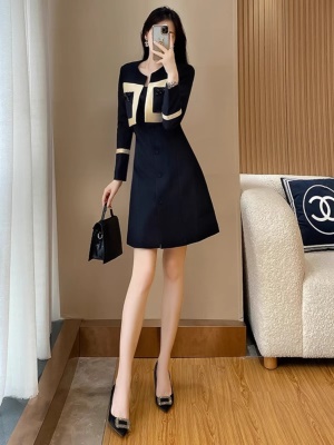 秋季穿搭配一整套2025新款小香风外套时尚套装裙高级感洋气两件套