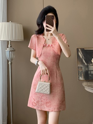 小香风粉色吊带连衣裙女夏季新款高级感气质显瘦马甲裙套装两件套