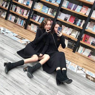 2025秋冬季新款配大衣中长款毛衣小黑裙内搭黑色打底针织连衣裙子