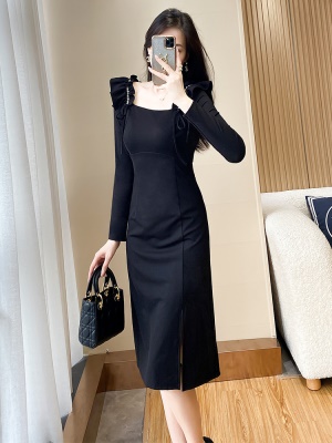 黑色高级感开叉连衣裙女秋季新款气质修身包臀晚礼服赫本风小黑裙