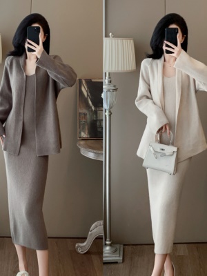 小香风新款慵懒风针织开衫吊带裙两件套气质外套秋冬季穿搭一整套
