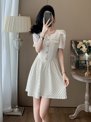 夏季新款显瘦优雅仙气连衣裙