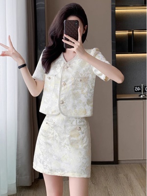 2025年新款时尚气质小香风短袖上衣套装女小个子夏季半身裙两件套