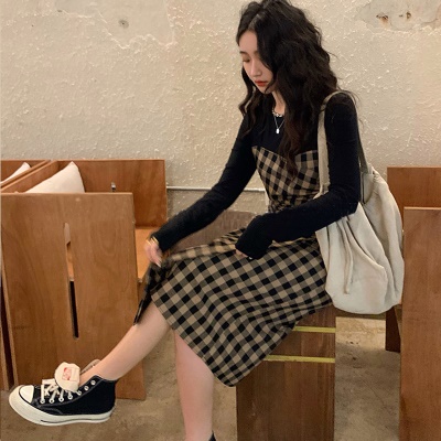 2025早春装新款复古显瘦气质修身法式高级感长袖格子连衣裙女春季