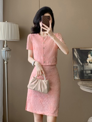 小香风粉色气质两件套女夏季2025年夏装新款小个子时尚包臀裙套装