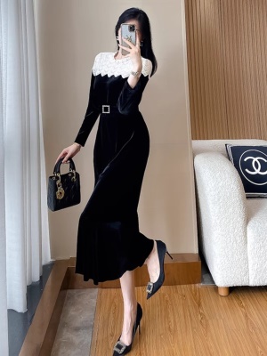 秋冬23新款法式丝绒连衣裙高端气质修身高级感黑色鱼尾晚礼服长裙