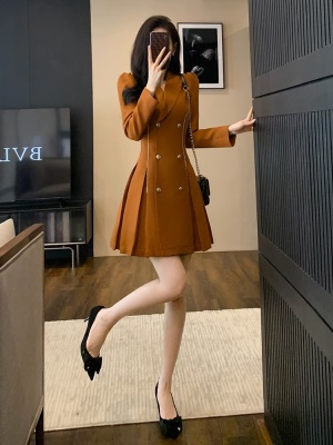 设计感职业西服裙女2025新款秋季中长款修身气质高端西装领连衣裙