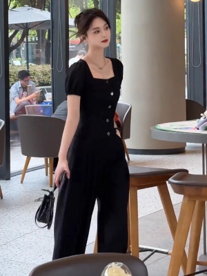 高级感法式时尚休闲职业套装女夏季洋气显瘦方领上衣阔腿裤两件套