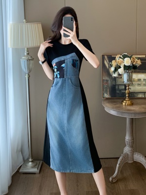 欧货拼接牛仔连衣裙女夏新款气质收腰遮肚显瘦高级感休闲短袖裙子