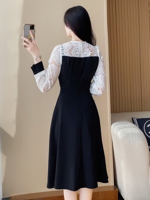 蕾丝拼接黑色连衣裙女2025春装新款高级感收腰显瘦气质赫本晚礼服