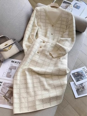 秋冬季今年流行漂亮小香风毛衣套装裙针织半身裙两件套气质高级感