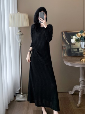 高级感时尚针织套装裙女早秋季2025新款高端气质上衣半身裙两件套