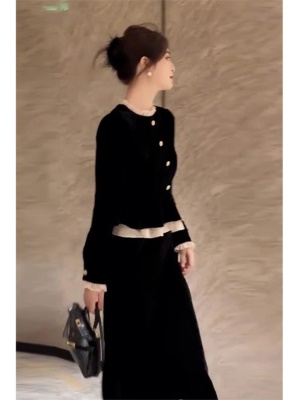 秋冬季女装2025新款黑色金丝绒连衣裙赫本风高定高端法式礼服长裙