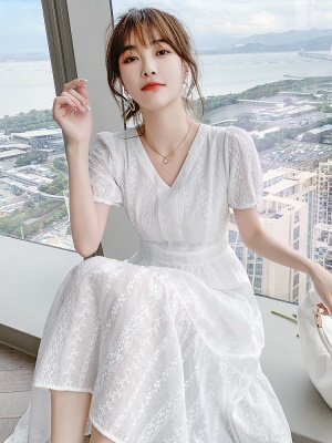 法式白色蕾丝连衣裙女夏季2025新款高级气质长裙显瘦纯棉仙女裙子