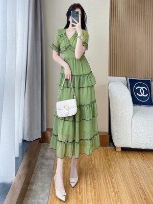 法式高级感雪纺淡绿色连衣裙女仙2025夏季新款度假气质蛋糕长裙子
