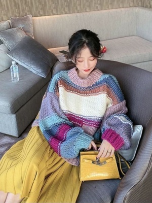 2025新款秋冬季温柔风甜美彩虹条纹毛衣减龄内搭针织宽松外穿上衣