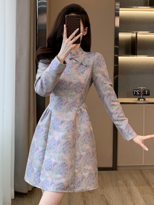 紫色旗袍领国风女装收腰显瘦气质新中式连衣裙高级感秋冬新款2025