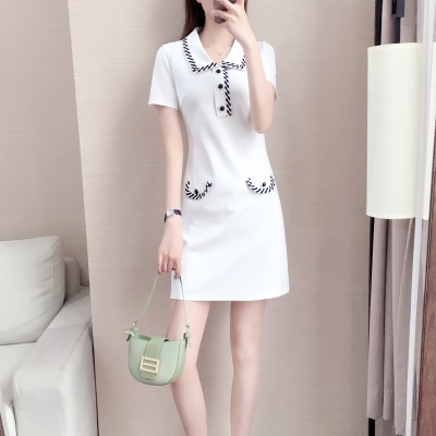 娃娃领连衣裙矮小个子短款流行赫本小黑裙轻熟风心机小白裙短裙子