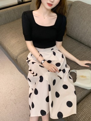 今年流行旅游穿搭半裙套装两件套法式气质波点连衣裙子女夏季新款