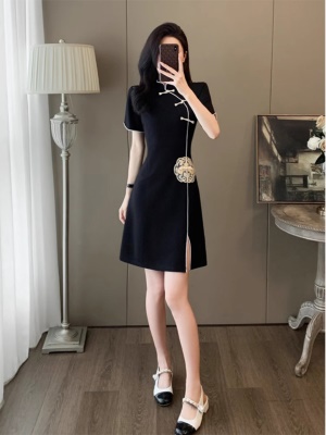 黑色新中式国风连衣裙显瘦气质修身开衩旗袍小黑裙子女装夏季新款