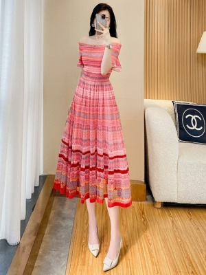 一字肩雪纺连衣裙女夏季气质三亚海边沙滩度假波西米亚露肩长裙子