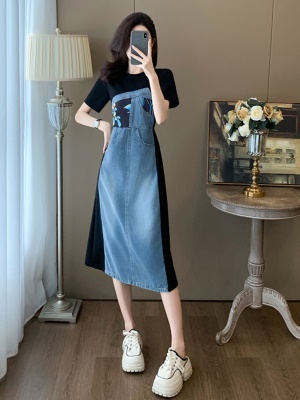 欧货拼接牛仔连衣裙女夏新款气质收腰遮肚显瘦高级感休闲短袖裙子