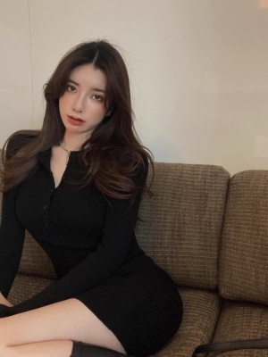 黑色紧身打底连衣裙女小个子针织性感内搭修身包臀裙毛衣短裙秋冬