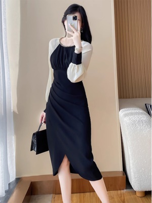 黑色职业连衣裙女2025年秋季新款高级感修身包臀气质通勤长袖裙子