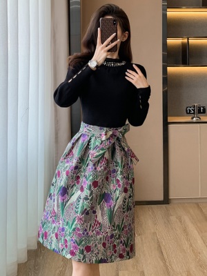 秋冬季新款a字裙女小香风针织连衣裙高级感国潮风新中式礼服气质