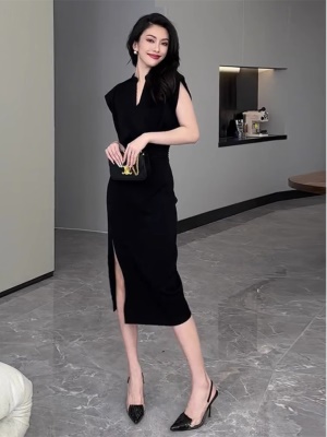 高端黑色包臀礼服开叉连衣裙子女夏新款高级感气质修身显瘦小黑裙