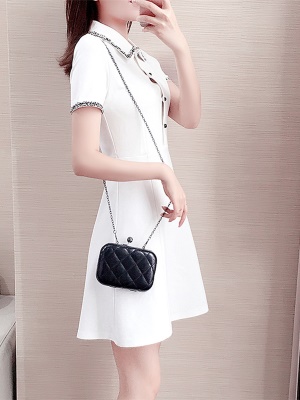 白色POLO领连衣裙女夏2025新款法式高级感收腰气质显瘦小黑裙大码