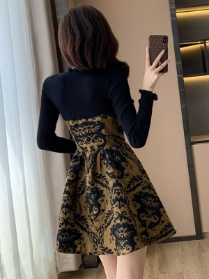 小香风针织连衣裙女冬季晚礼服修身显瘦高级感提花蓬蓬裙子小个子