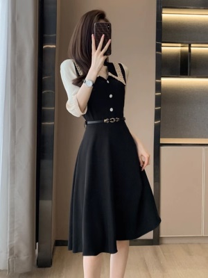 高级感小香风七分袖连衣裙2025春季新款气质收腰显瘦赫本小黑裙子