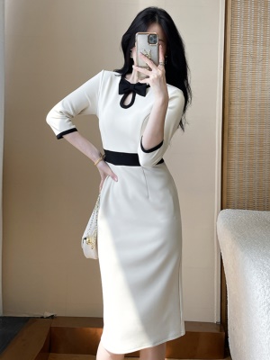 早秋新款正式场合连衣裙女气质时尚包臀裙子主持人上镜职业正装裙