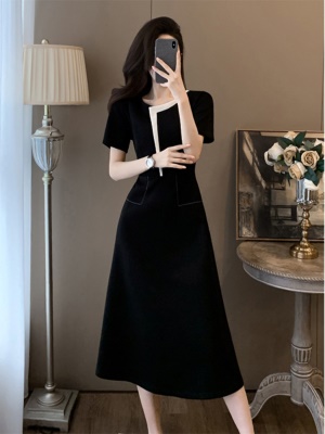 黑色气质连衣裙女夏季2025新款遮肉显瘦洋气法式高级感赫本小黑裙