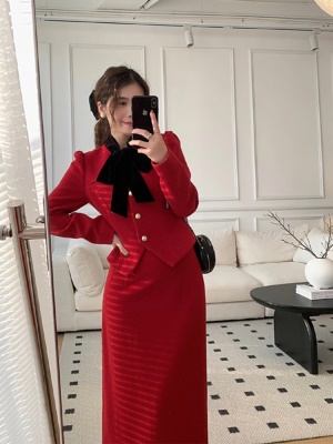 过新年衣服女装秋冬敬酒服新娘结婚回门订婚礼服红色小香风套装裙