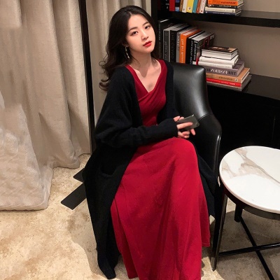 法式长袖红色针织打底裙收腰显瘦气质秋季连衣裙子女秋冬礼服长裙